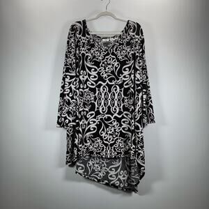Cato Asymetrical Top Size 26/28W Bold Statement Black & White